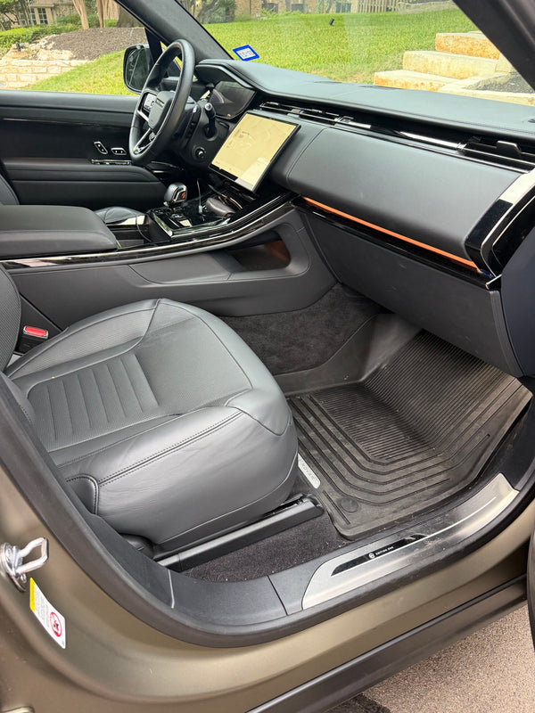 2024 Range Rover Sport before an RDR interior detail in Austin, Passenger footwell